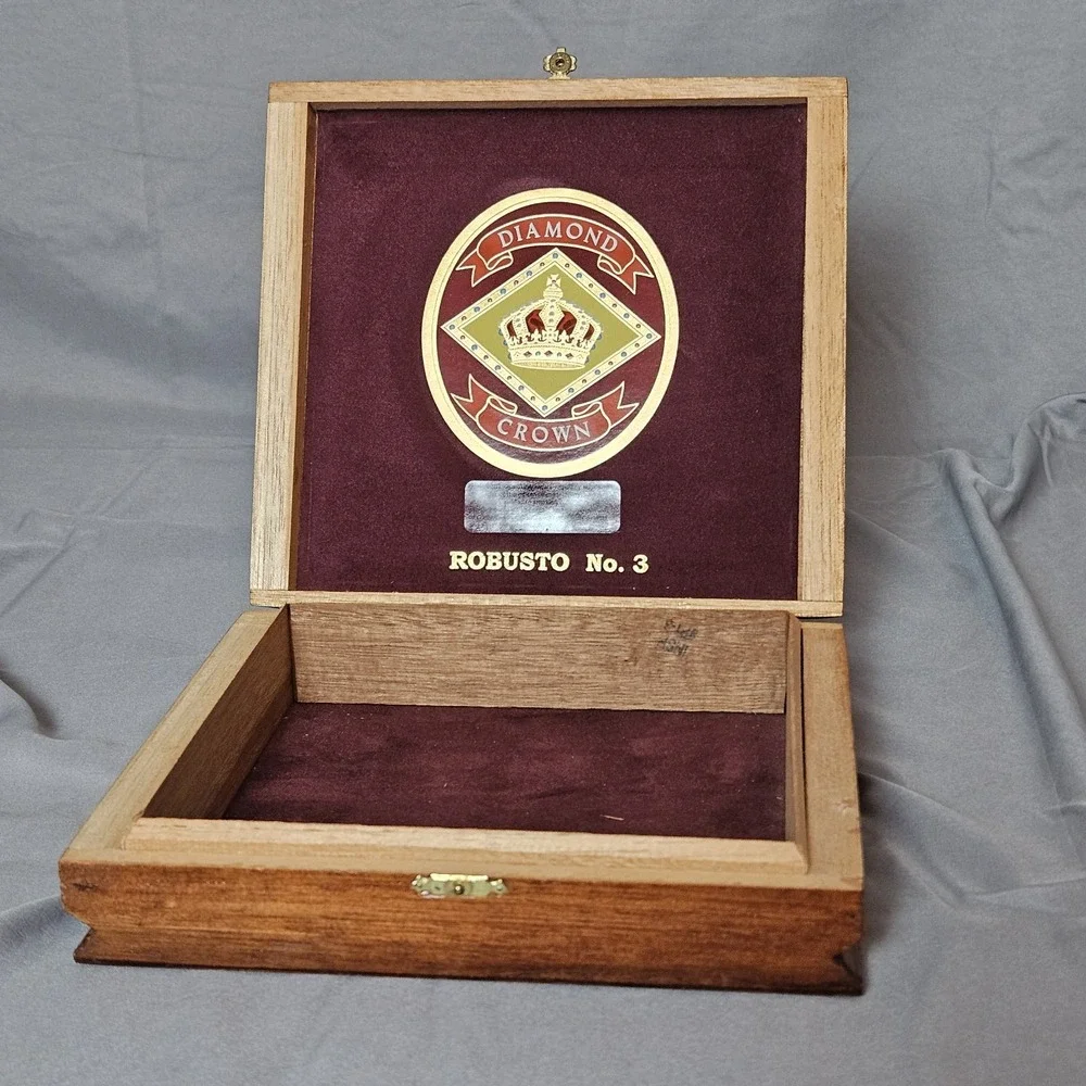 Diamond Crown Robusto No.3 Empty Cigar Box Wooden Velvet Lined‎ Hinged Humidor